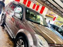 Micro REXTON 2013 SUV