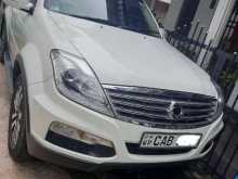Micro Rexton W 2014 SUV