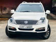Micro Rexton W 2014 SUV