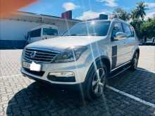 Micro Rexton W 2016 SUV