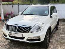 Micro Rexton W 2017 SUV