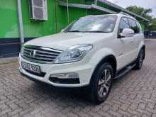 Micro Rexton W 2017 SUV