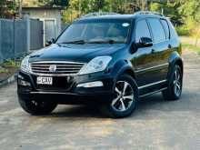 Micro Rexton W 2017 SUV