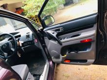 https://riyasewana.com/uploads/micro-ssangyong-rodius-2821474617866.jpg
