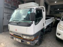 Mitsubishi 10.5 Ft Truck 1996 Lorry