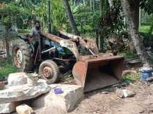 Mitsubishi Loader 2000 Tractor