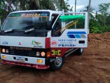 Mitsubishi 14.5 1992 Lorry