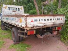 Mitsubishi 14.5 2014 Lorry
