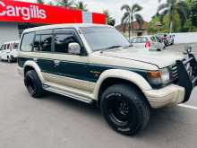 Mitsubishi Pajero 1993 SUV