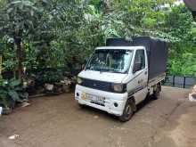 Mitsubishi 2001 Mitsubishi 2001 Lorry