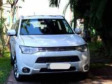 Mitsubishi Outlander 2015 SUV