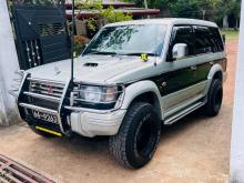 Mitsubishi 2800 1995 SUV