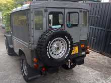 https://riyasewana.com/uploads/mitsubishi-4dr-1983-208205212084.jpg
