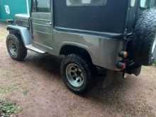https://riyasewana.com/uploads/mitsubishi-4dr-1984-1711565112112.jpg