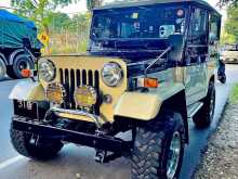 Mitsubishi 4DR 1977 SUV