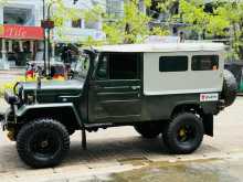 Mitsubishi 4DR 6 1980 SUV
