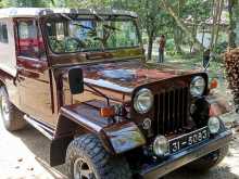 Mitsubishi 4DR5 1980 SUV