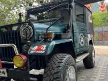 Mitsubishi 4DR5 1980 SUV