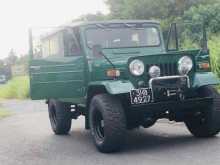 Mitsubishi 4DR5 1980 SUV