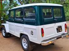 Mitsubishi 4DR5 J36 1982 SUV