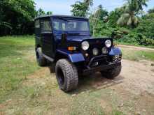 Mitsubishi 4dr5 1967 SUV