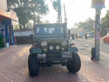 Mitsubishi 4DR5 1968 SUV