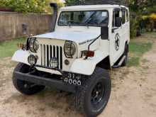 Mitsubishi 4DR5 1968 SUV