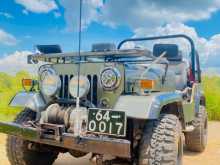 Mitsubishi 4DR5 1968 SUV