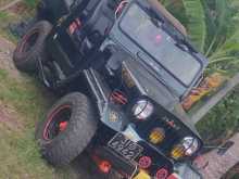 Mitsubishi 4DR5 1970 SUV