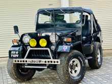 Mitsubishi 4DR5 Safari 1970 SUV