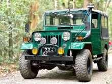 Mitsubishi 4DR5 1972 SUV