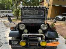 Mitsubishi 4DR5 1972 SUV