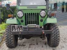 Mitsubishi 4DR5 1977 SUV