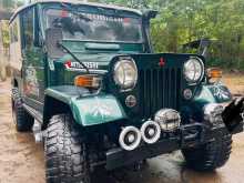 Mitsubishi 4DR5 1980 SUV