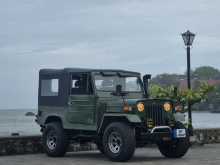 Mitsubishi 4DR5 1969 SUV
