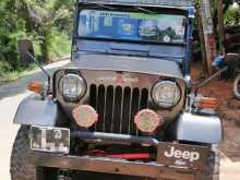 Mitsubishi 4DR5 1980 SUV