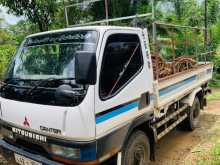 Mitsubishi 4dr5 1987 Lorry