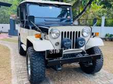 Mitsubishi 4DR5 J24 1977 SUV