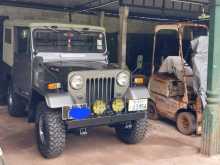 Mitsubishi 4dr5 J24 1978 SUV
