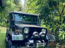 Mitsubishi 4DR5 J24 1980 SUV