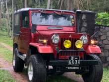 Mitsubishi 4DR5 1980 SUV