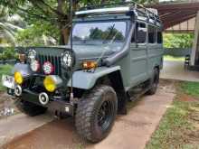 Mitsubishi 4DR5 J36 1978 SUV