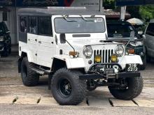 Mitsubishi 4DR5 J44 1980 SUV