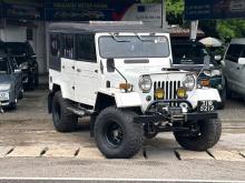 Mitsubishi 4DR5 J44 1980 SUV