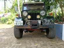 Mitsubishi 4DR5 J44 1978 SUV