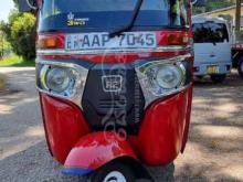 Bajaj 4 Stroke 2014 Three Wheel