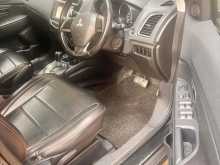 https://riyasewana.com/uploads/mitsubishi-asx-318364922202.jpg