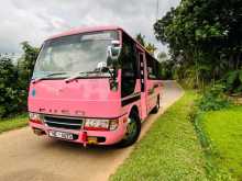 Mitsubishi Bola Rosa 2009 Bus