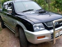 Mitsubishi Mitsubishi 2004 Pickup