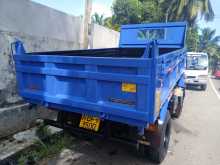 https://riyasewana.com/uploads/mitsubishi-cantar-2003-119594512132.jpg